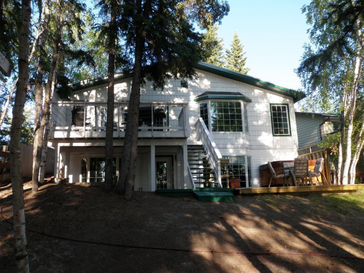 Great Slave Lakeside Bed & Breakfast Yellowknife Εξωτερικό φωτογραφία