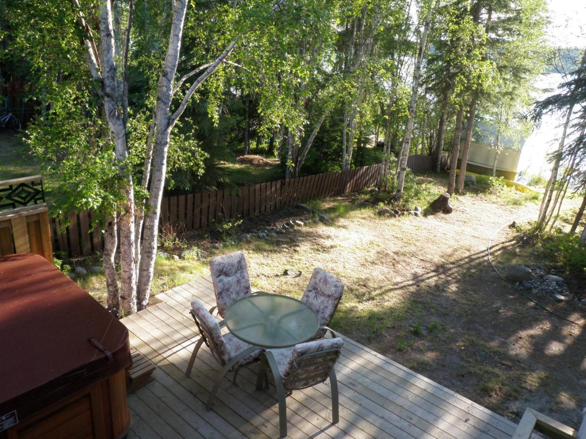 Great Slave Lakeside Bed & Breakfast Yellowknife Εξωτερικό φωτογραφία