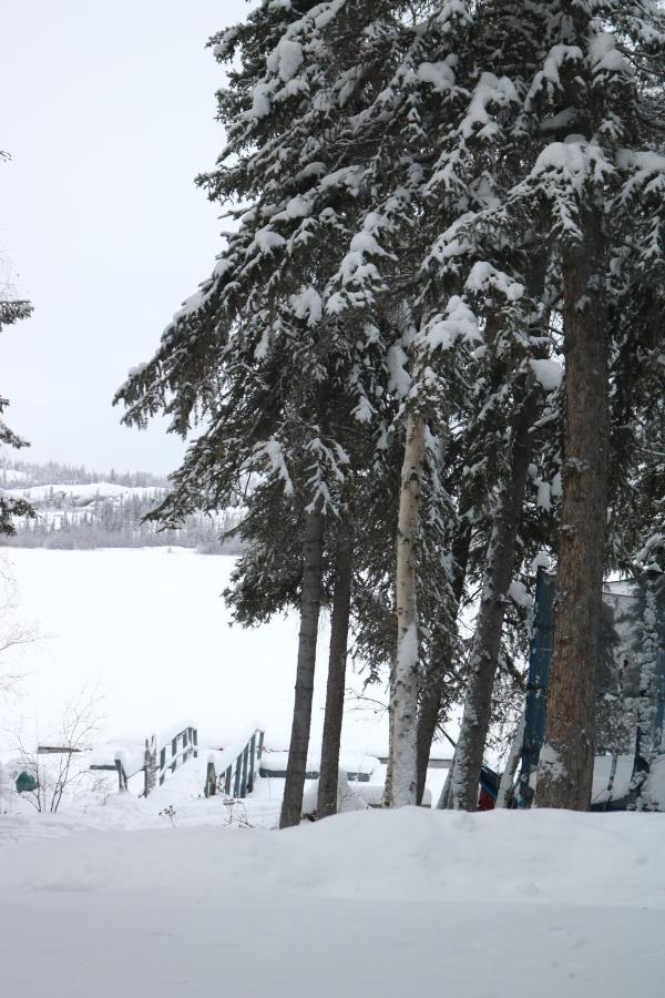 Great Slave Lakeside Bed & Breakfast Yellowknife Εξωτερικό φωτογραφία