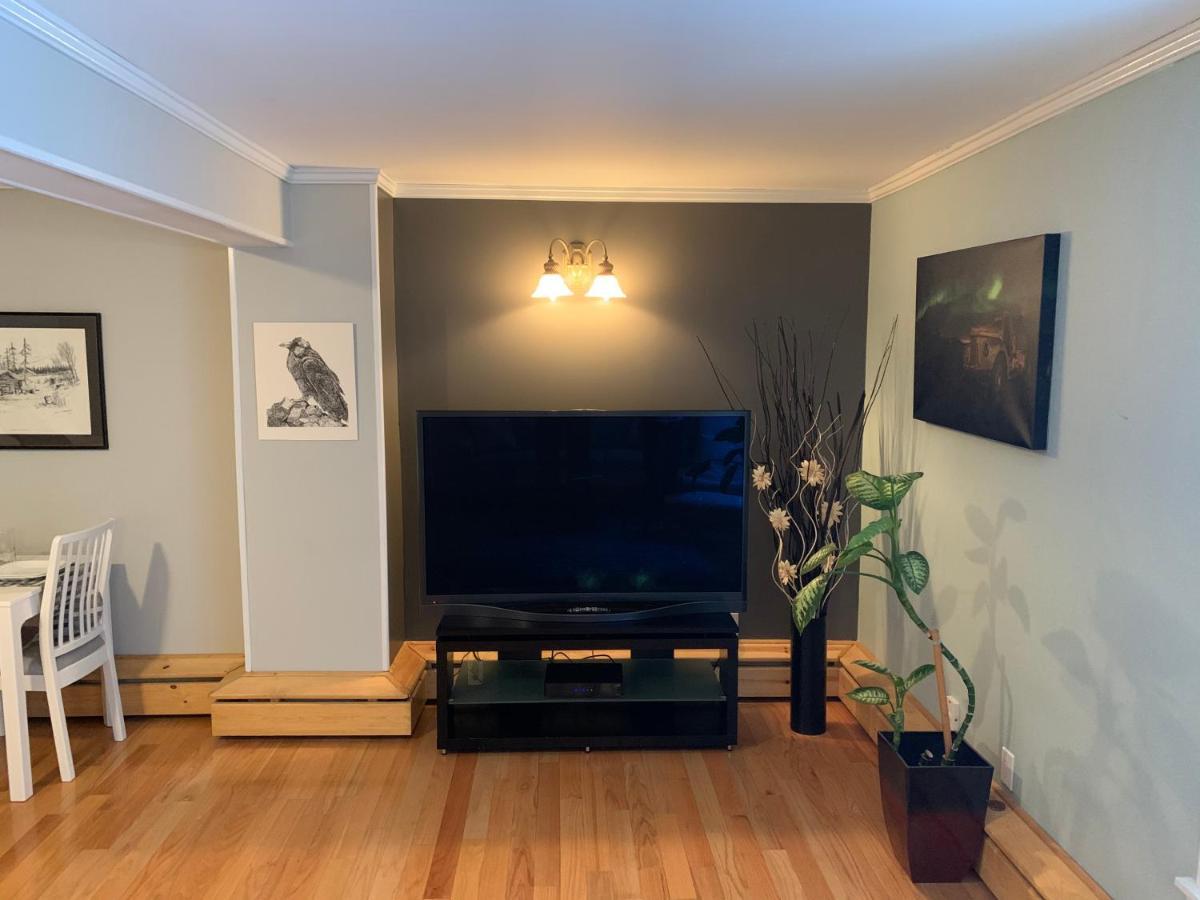 Great Slave Lakeside Bed & Breakfast Yellowknife Εξωτερικό φωτογραφία