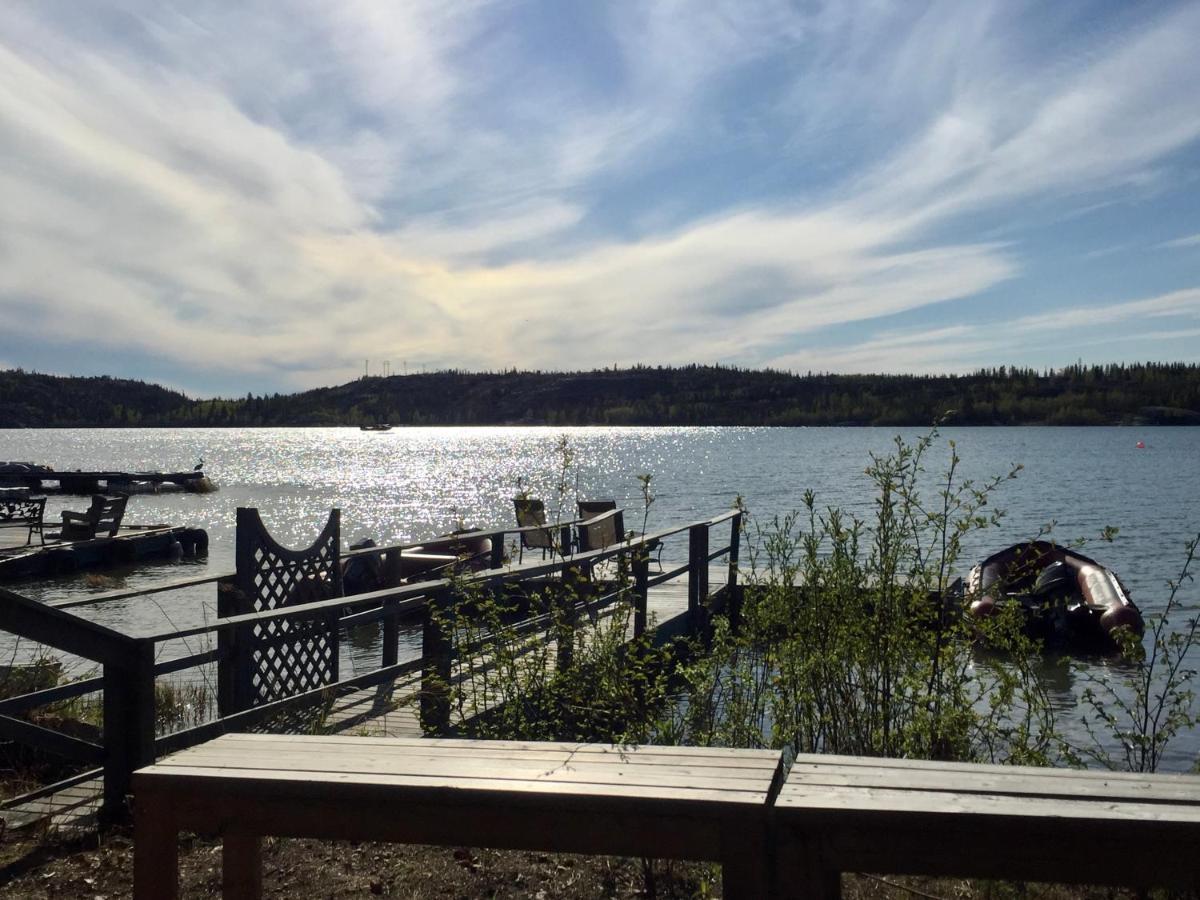 Great Slave Lakeside Bed & Breakfast Yellowknife Εξωτερικό φωτογραφία